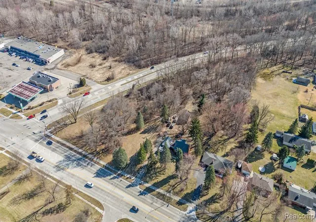 2nd image of 405 W Walton Blvd, Pontiac, MI 48340 | MLS# 60961060