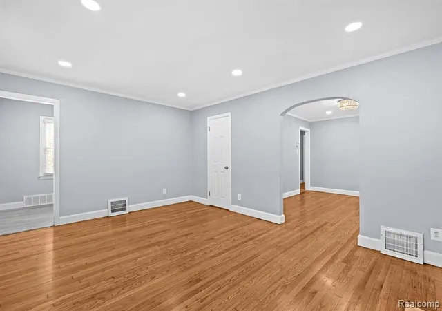5th image of 18935 Mansfield St, Detroit, MI 48235 | MLS# 60953275