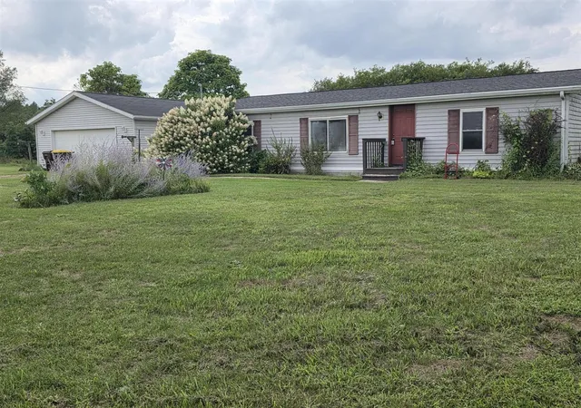 Photo 1 of Sale Pending at 8669 Meadow Vista Dr, Saranac, MI 48881 | MLS# 70554765 | Listing updated on 2026-09-03