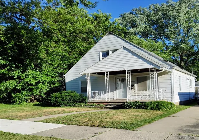 Homes for sale in Dearborn Heights, MI | 25525 Powers Ave, Dearborn Heights, MI 48125 | MLS# 61002347