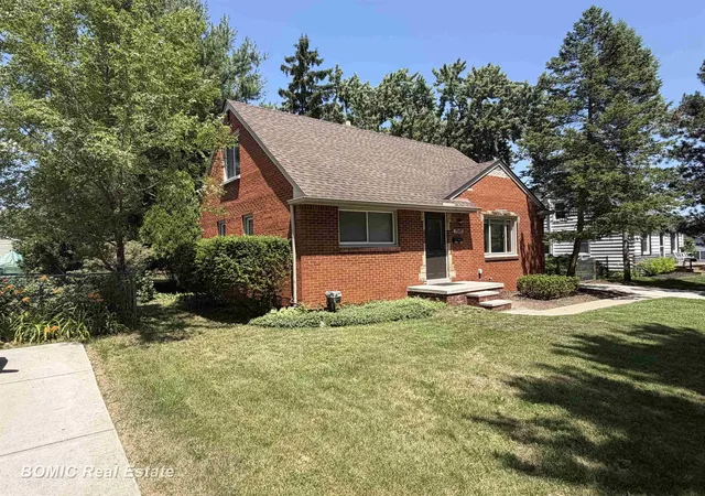 Homes for sale in Shelby Twp, MI | 7581 St John St, Shelby Twp, MI 48317 | MLS# 50213914