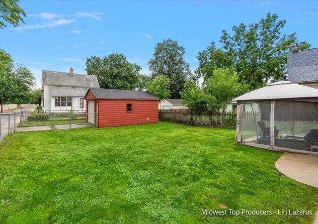 Photo 4 of Sale Pending at 1024 Butterworth St, Grand Rapids, MI 49504 | MLS# 70552744 | Listing updated on 2026-08-28
