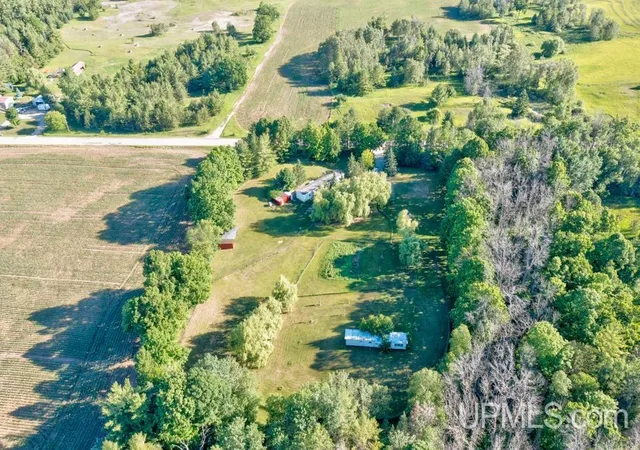 Homes for sale in Daggett, MI | W5189 County Road 366, Daggett, MI 49821 | MLS# 50213000