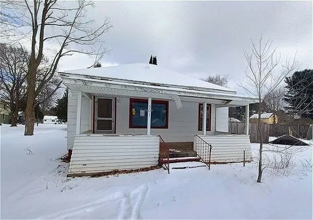 1st image of 301 E Angel Ave, Barryton, MI 49305 | MLS# 70452703