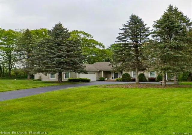 Homes for sale in Clarkston, MI | 5466 Taylor Ln, Clarkston, MI 48346 | MLS# 61002274