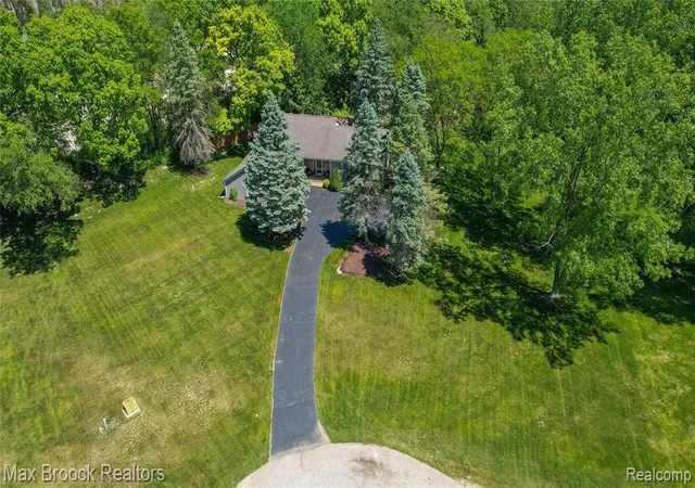 Homes for sale in Clarkston, MI | 5466 Taylor Ln, Clarkston, MI 48346 | MLS# 61002274