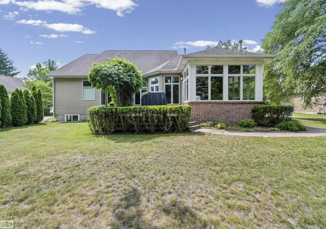 4th image of 3276 Shorewood Ave, Fort Gratiot, MI 48060 | MLS# 50219519