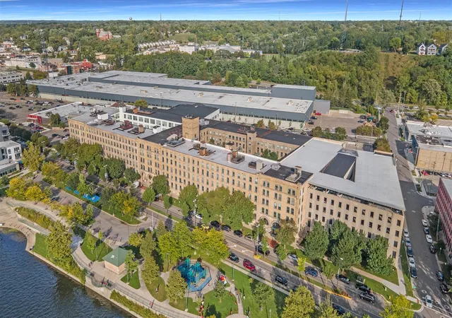 Condo for sale at 940 Monroe Ave #228, Grand Rapids, MI 49503 | MLS# 70555446