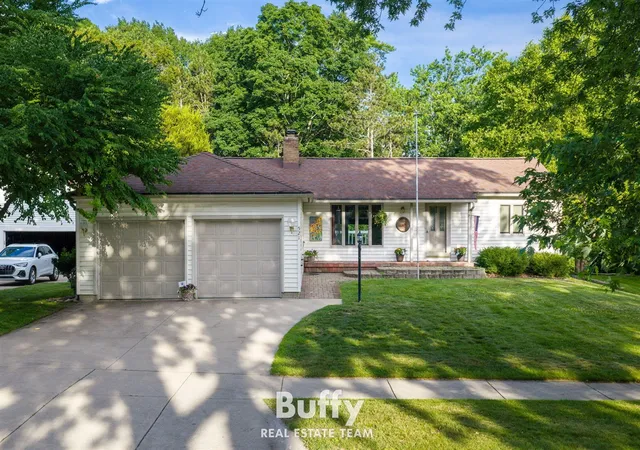 Homes for sale in Grand Haven, MI | 521 Leggat St, Grand Haven, MI 49417 | MLS# 70543218