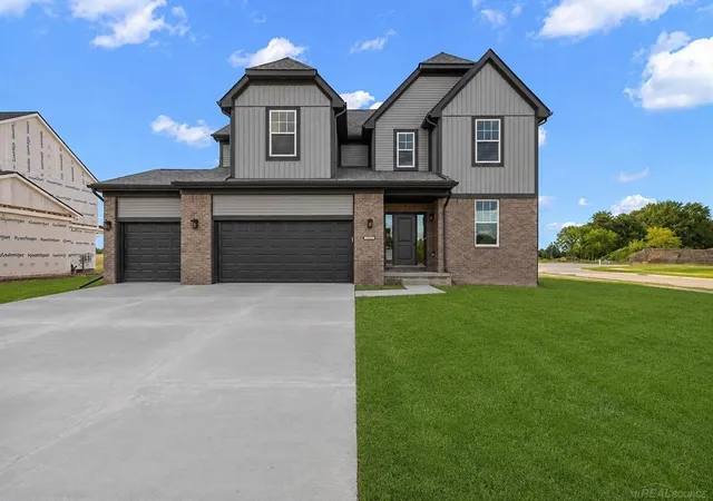 Photo 2 of Single family home for sale at 28325 Nadia Ln, New Baltimore, MI 48047 | MLS# 50212722 | Listing updated on 2026-09-03
