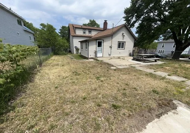 Photo 24 of Sale Pending at 510 5Th St, Ludington, MI 49431 | MLS# 80072776 | Listing updated on 2026-09-23