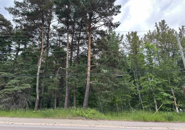 Photo 2 of Land for sale at 713 Grove St, Marquette, MI 49855 | MLS# 50179646 | Listing updated on 2026-09-03