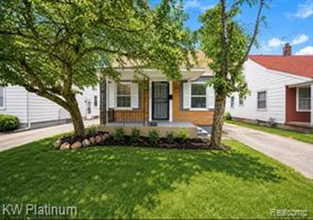 Homes for sale in Eastpointe, MI | 23809 Normandy Ave, Eastpointe, MI 48021 | MLS# 61008243