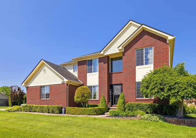Photo 4 of Single Family Residence at 52047 Copper Crk Ct, Chesterfield, MI 48047 | MLS# 50209880 | | Sold on 2026-07-07