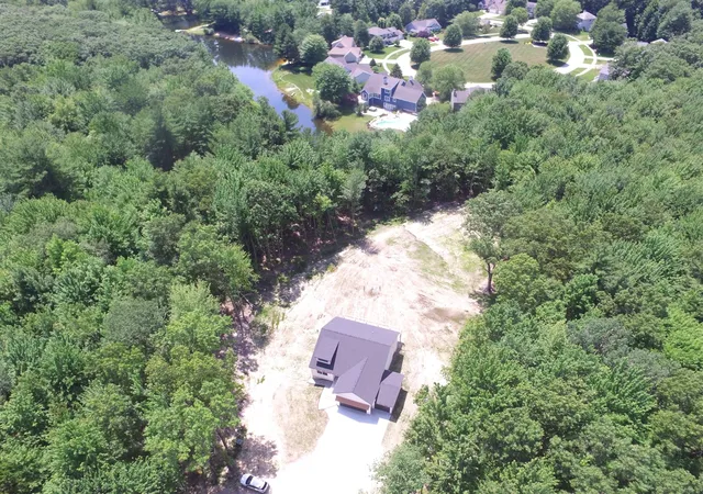 3rd image of 16229 148Th Ave, Spring Lake, MI 49456 | MLS# 70543856