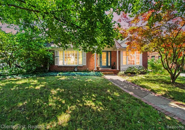 Photo 1 of Sale Pending at 620 Beechmont St, Dearborn, MI 48124 | MLS# 61018250 | Listing updated on 2026-08-28