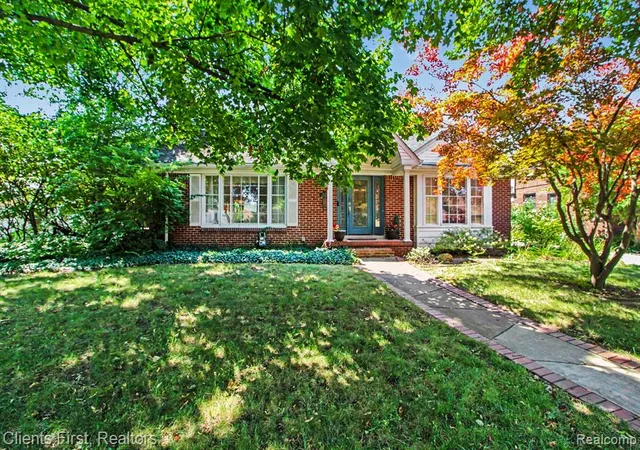 Photo 2 of Sale Pending at 620 Beechmont St, Dearborn, MI 48124 | MLS# 61018250 | Listing updated on 2026-08-28