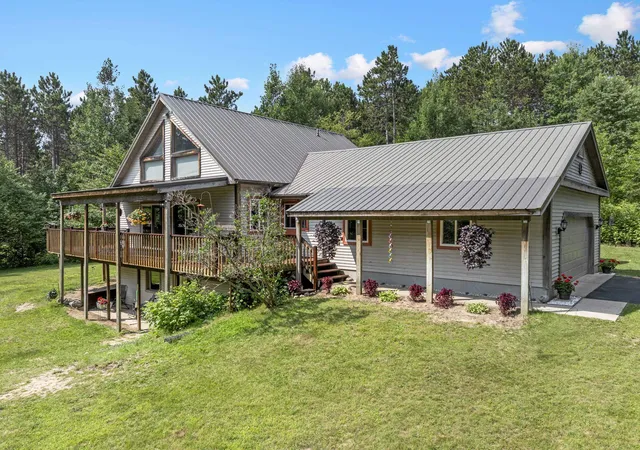 2nd image of 5312 Samels Rd, Williamsburg, MI 49690 | MLS# 80072014