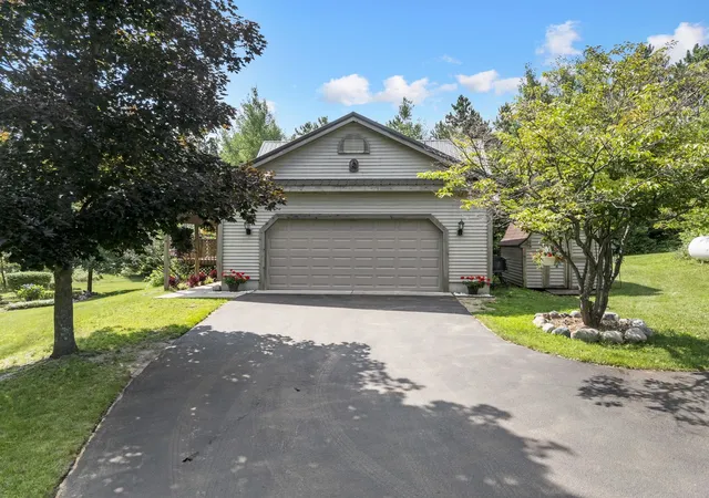 3rd image of 5312 Samels Rd, Williamsburg, MI 49690 | MLS# 80072014