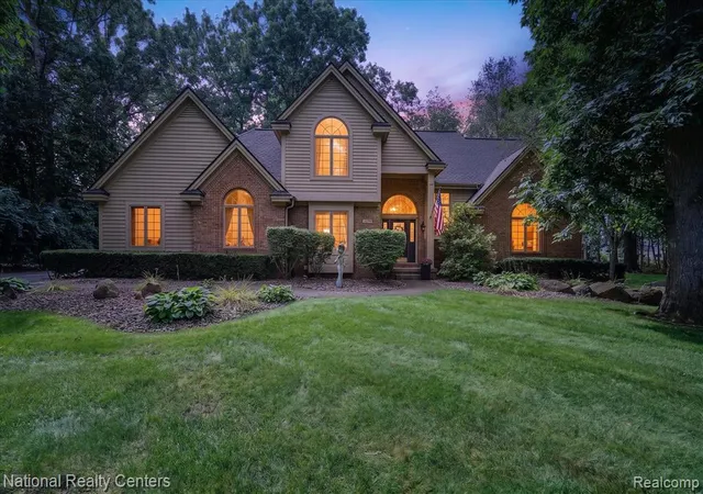 Photo 1 of Sale Pending at 1573 Moonlight Dr, Howell, MI 48843 8015 | MLS# 61025213 | Listing updated on 2026-09-07