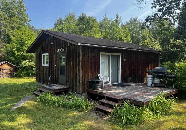 Photo 3 of Single family home for sale at 18890 M 35 Hwy, Rock, MI 49880 | MLS# 50218606 | Listing updated on 2026-09-18