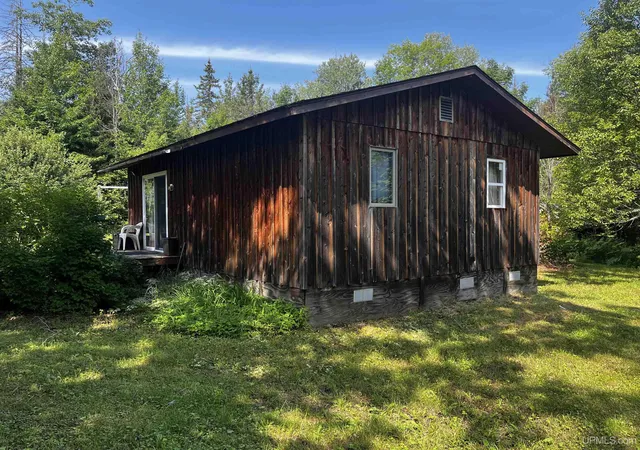 Photo 4 of Single family home for sale at 18890 M 35 Hwy, Rock, MI 49880 | MLS# 50218606 | Listing updated on 2026-09-18