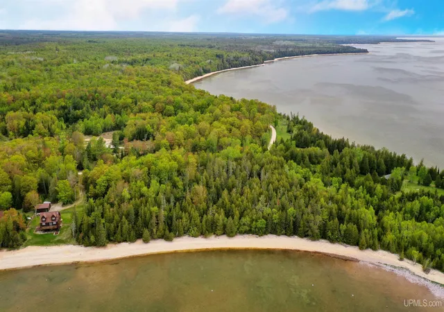 Photo 3 of Unimproved Land at Tbd Barques Point, Manistique, MI 49854 | MLS# 50166023 | | Sold on 2025-05-08