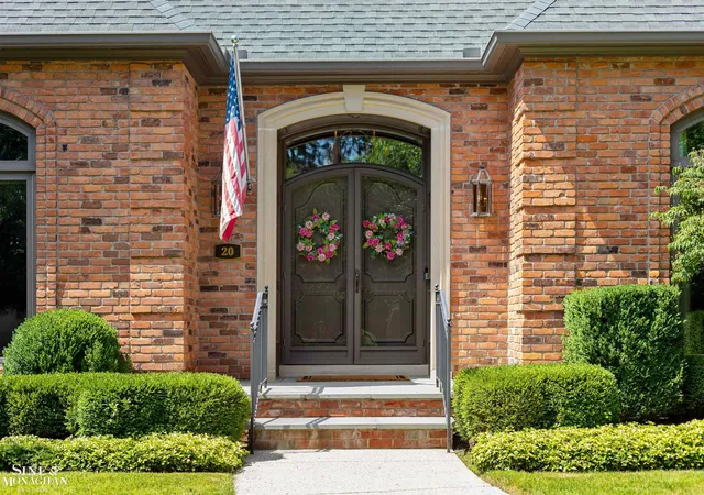 2nd image of 20 Windemere Pl, Grosse Pointe Farms, MI 48236 | MLS# 50213855