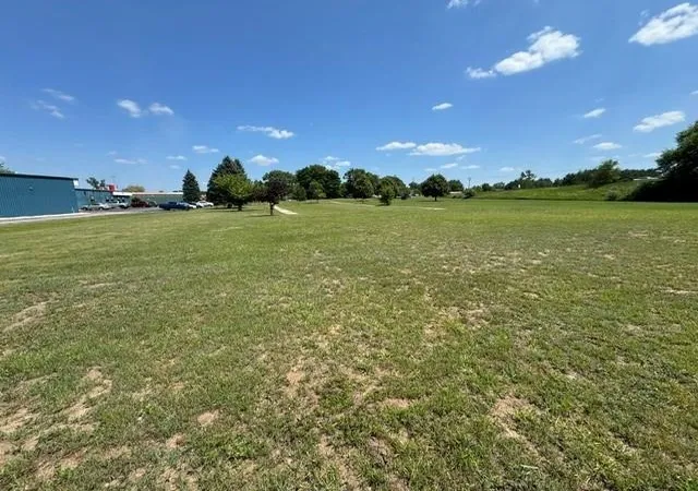 4th image of 2426 Parkway Dr, Mount Pleasant, MI 48858 | MLS# 80070786
