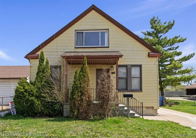 2nd image of 5734 N Gulley Rd, Dearborn Heights, MI 48127 3028 | MLS# 61003527