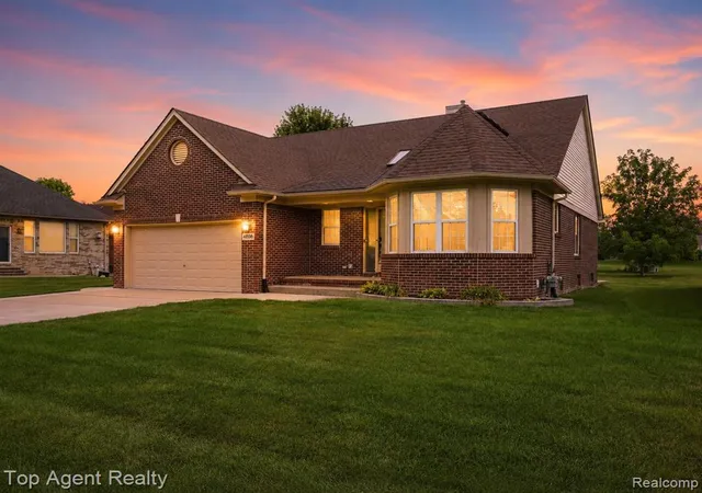 1st image of 40580 Long Horn Dr, Sterling Heights, MI 48313 | MLS# 61022725