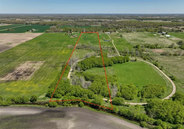 2nd image of 6025 N Herrington Rd, Webberville, MI 48892 | MLS# 70517384