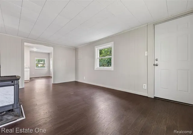 Photo 5 of Single Family Residence at 111 S Atwater St, Durand, MI 48429 | MLS# 61000024 | | Sold on 2026-07-10