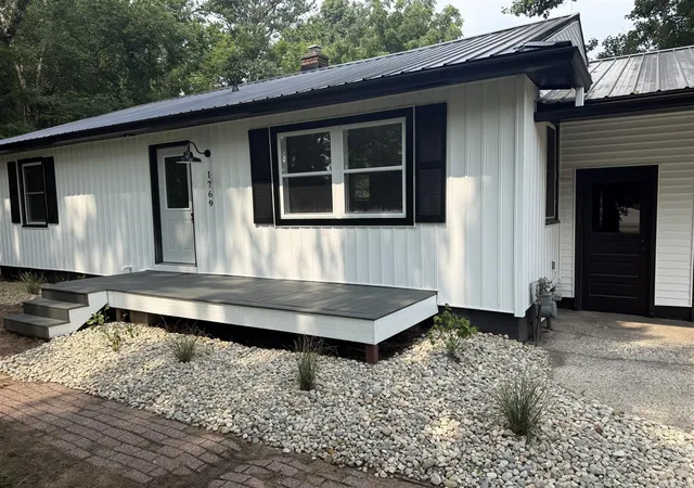 Photo 3 of Single family home for sale at 1769 Perry St, Holland, MI 49424 | MLS# 70552686 | Listing updated on 2026-08-19