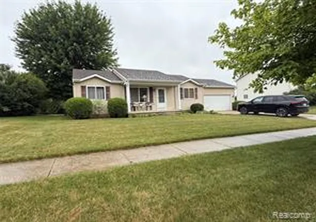 Homes for sale in Flushing, MI | 488 Windy Blf, Flushing, MI 48433 | MLS# 61008898
