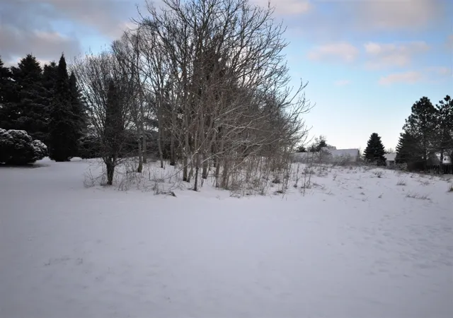 Photo 3 of Land for sale at 2924 Hunters Hl, Kalamazoo, MI 49048 | MLS# 70447331 | Listing updated on 2025-12-16