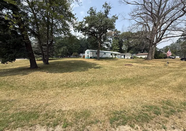 Photo 2 of Sale Pending at 2160 Oak Ridge Dr, Farwell, MI 48622 | MLS# 70546909 | Listing updated on 2026-08-27