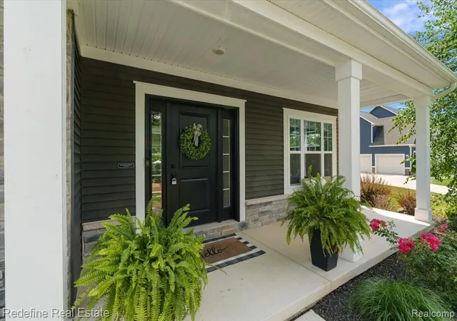 2nd image of 8848 Fielding Dr, Brighton, MI 48116 | MLS# 61017394