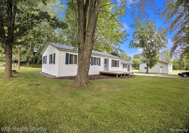 Homes for sale in Evart, MI | 9486 Miramichi Dr, Evart, MI 49631 | MLS# 60327627