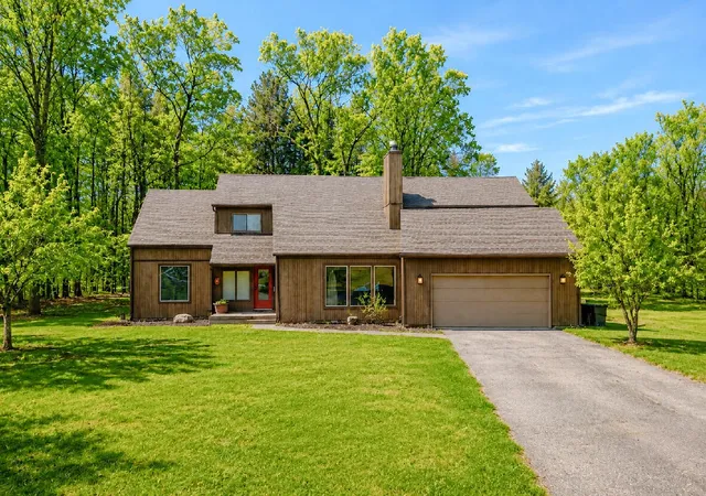 Homes for sale in Albion, MI | 903 Cram Ln, Albion, MI 49224 | MLS# 70520613