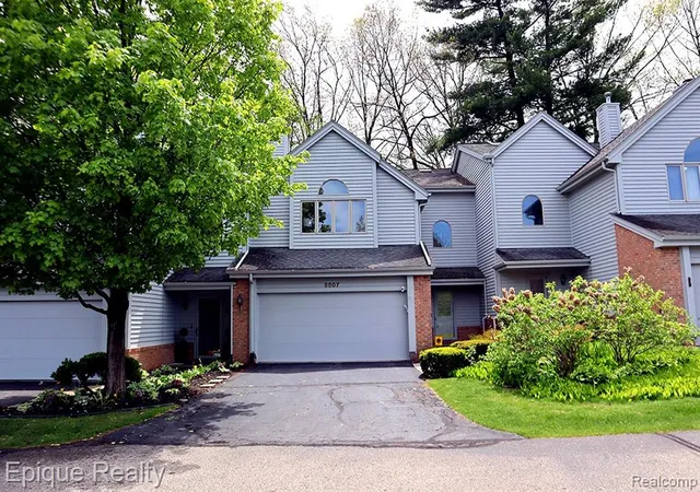 Homes for sale in Clarkston, MI | 6607 Ridgeview Dr, Clarkston, MI 48346 | MLS# 60994273