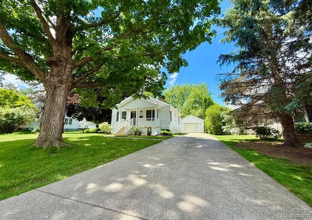 Homes for sale in Grand Blanc, MI | 11614 Schram St, Grand Blanc, MI 48439 | MLS# 61004344