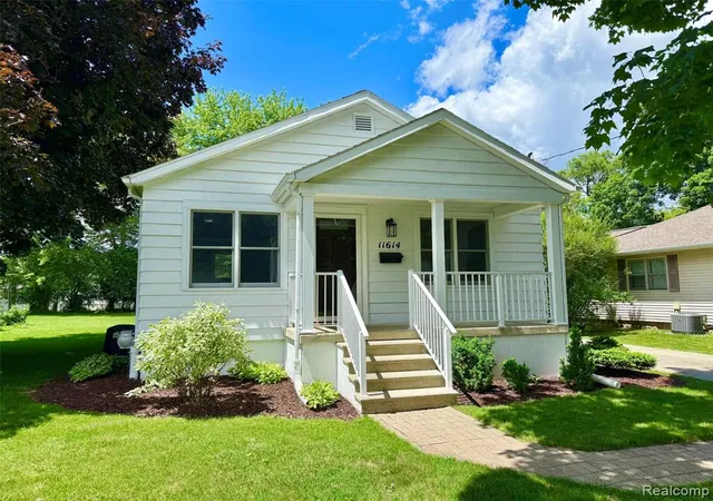 Homes for sale in Grand Blanc, MI | 11614 Schram St, Grand Blanc, MI 48439 | MLS# 61004344