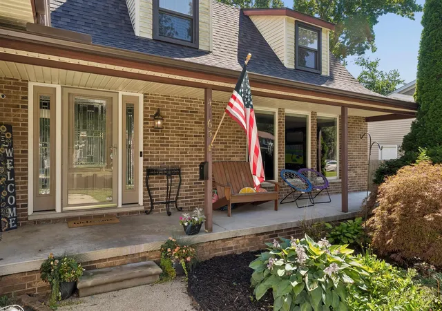 1st image of 4165 Surrey Ln, Fort Gratiot, MI 48059 | MLS# 50219002