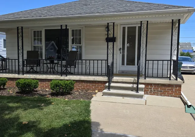 Homes for sale in Lincoln Park, MI | 1412 Champaign Rd, Lincoln Park, MI 48146 | MLS# 50214539