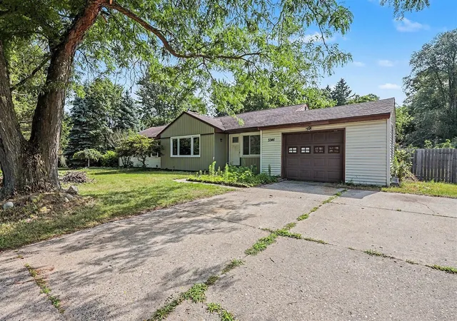 Homes for sale in Grand Rapids, MI | 3346 Dean Lake Ave, Grand Rapids, MI 49525 | MLS# 70544207