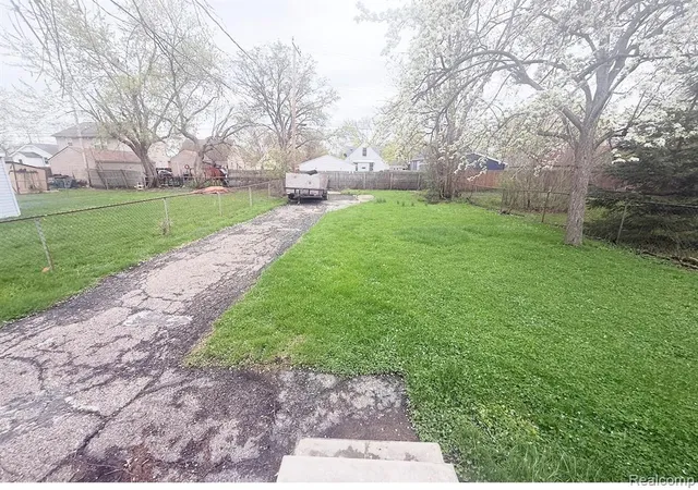 Homes for sale in Hazel Park, MI | 1604 E Meyers Ave, Hazel Park, MI 48030 | MLS# 60985269