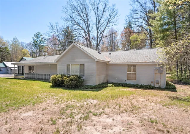 Homes for sale in Big Rapids, MI | 19077 12 Mile Rd, Big Rapids, MI 49307 | MLS# 70515717