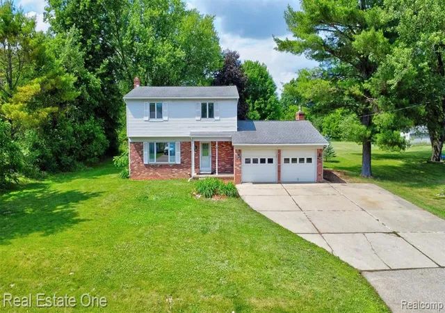 Homes for sale in Goodrich, MI | 10379 Hegel Rd, Goodrich, MI 48438 | MLS# 61004648