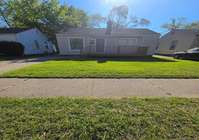 Photo 1 of Sale Pending at 21222 Audrey Ave, Warren, MI 48091 4301 | MLS# 61004368 | Listing updated on 2026-09-17